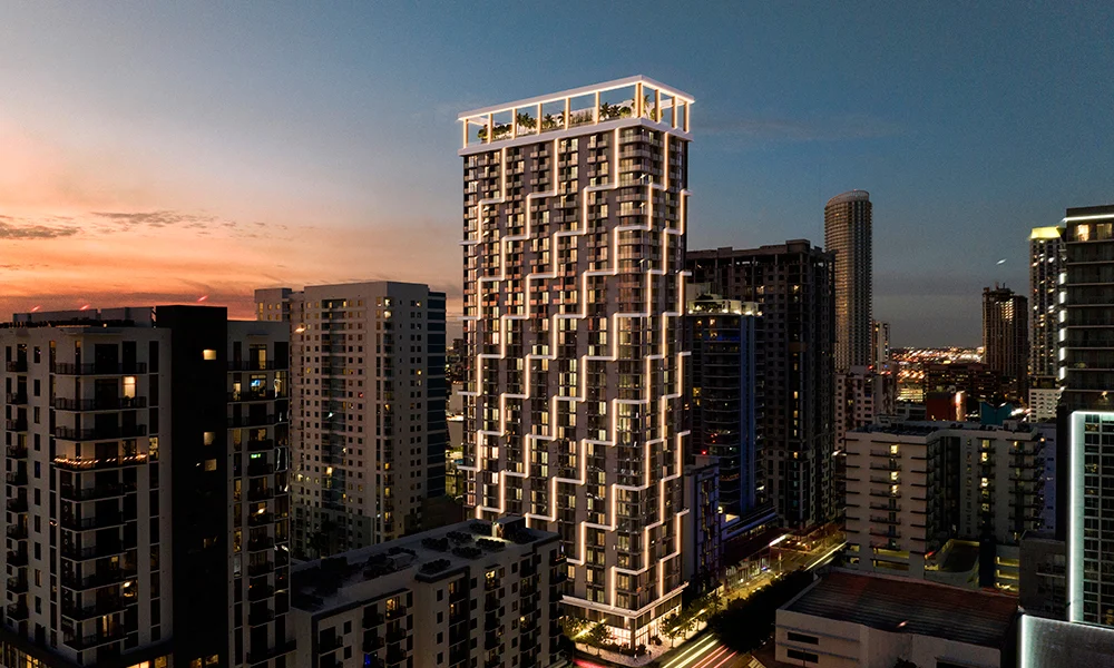 02-Domus-Brickell-Center-Building